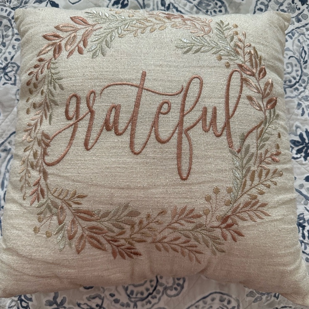 Grateful Embroidered Grateful pillow- Cream and Gold